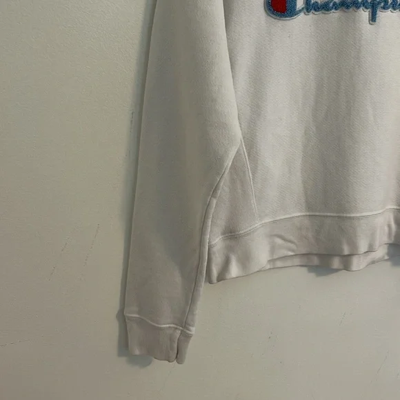 Vintage Champion Women’s Reverse Weave Crewneck White Sweatshirt size XS. - Picture 4 of 8